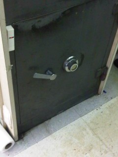 Handle Installed on Safe