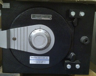 Diebold TL-15 Hinged Round Door